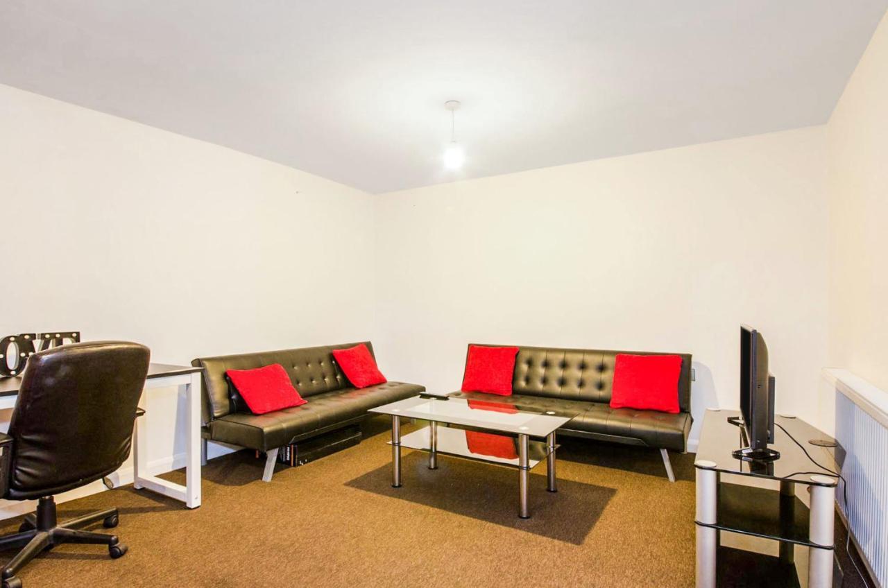 Spacious Studio Flat- Watford Junction & Harry Potter World Exterior foto